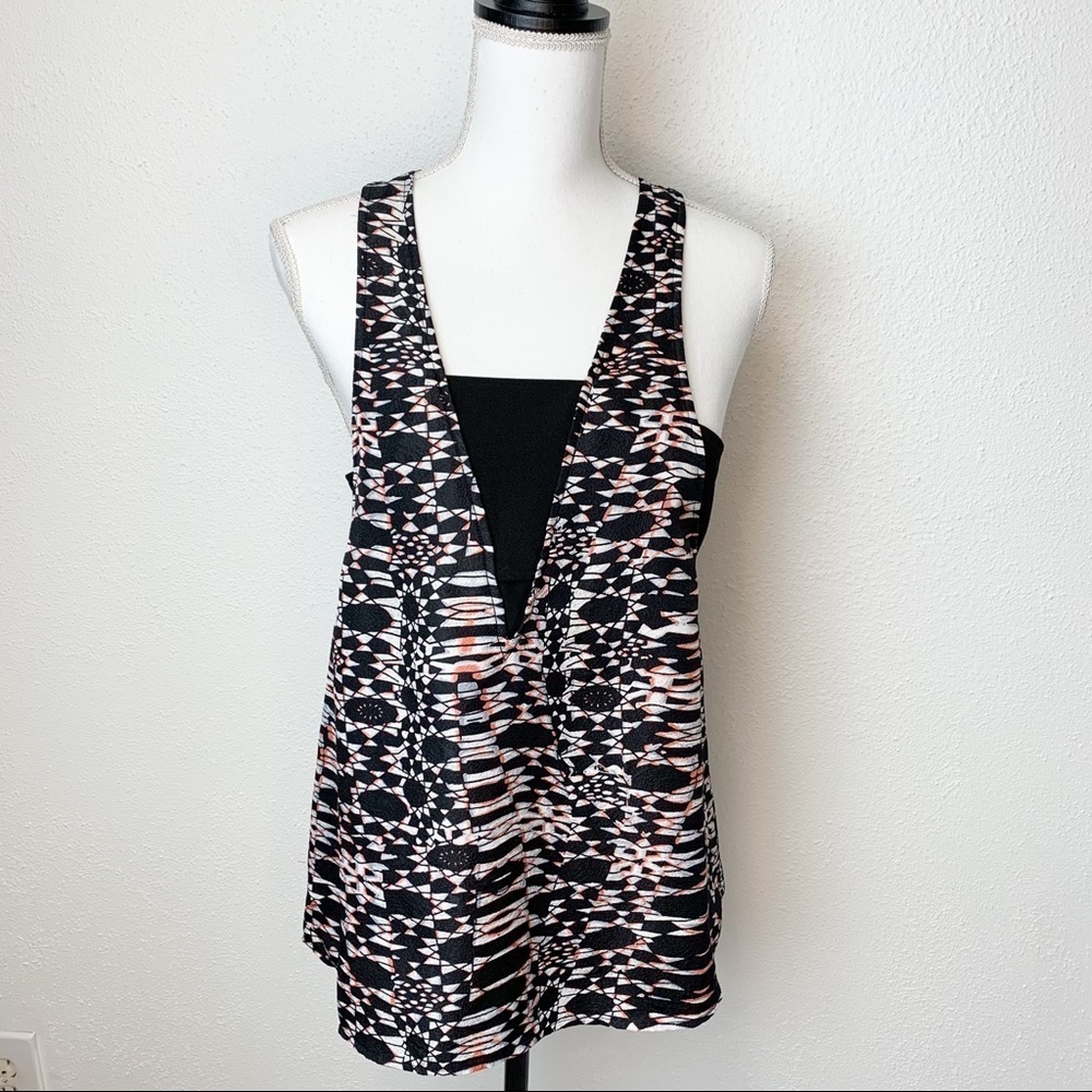Cooper & Ella Black Waves Print Abstract Print -M